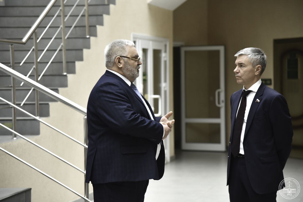 ВОРОНЕЖСКИЙ ГАУ С РАБОЧИМ ВИЗИТОМ ПОСЕТИЛ РЕВЕНКО ЕВГЕНИЙ ВАСИЛЬЕВИЧ ДЕПУТАТ ГОСУДАРСТВЕННОЙ ДУМЫ РФ