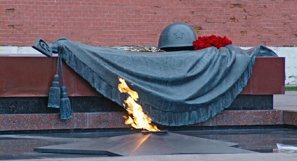 ДЕНЬ НЕИЗВЕСТНОГО СОЛДАТА