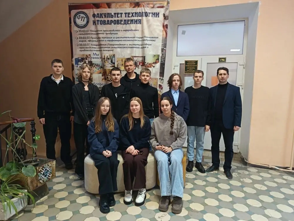 В ВОРОНЕЖСКОМ ГАУ СОСТОЯЛИСЬ ПРАКТИЧЕСКИЕ ЗАНЯТИЯ ДЛЯ УЧАЩИХСЯ 10-11 АГРОТЕХНОЛОГИЧЕСКИХ КЛАССОВ ВОРОНЕЖСКОЙ ОБЛАСТИ