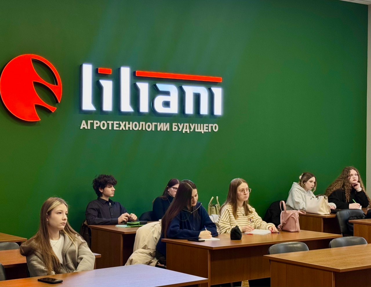В ВОРОНЕЖСКОМ ГАУ СОСТОЯЛИСЬ ПРАКТИЧЕСКИЕ ЗАНЯТИЯ ДЛЯ УЧАЩИХСЯ 10–11 АГРОТЕХНОЛОГИЧЕСКИХ КЛАССОВ ВОРОНЕЖСКОЙ ОБЛАСТИ