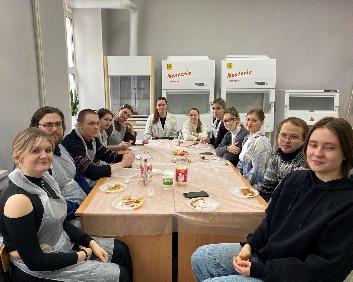 НА КАФЕДРЕ ПИЩЕВЫХ СИСТЕМ И ТЕХНОЛОГИЙ ВГАУ ВСТРЕТИЛИ ШИРОКУЮ МАСЛЕНИЦУ ПО-НАУЧНОМУ