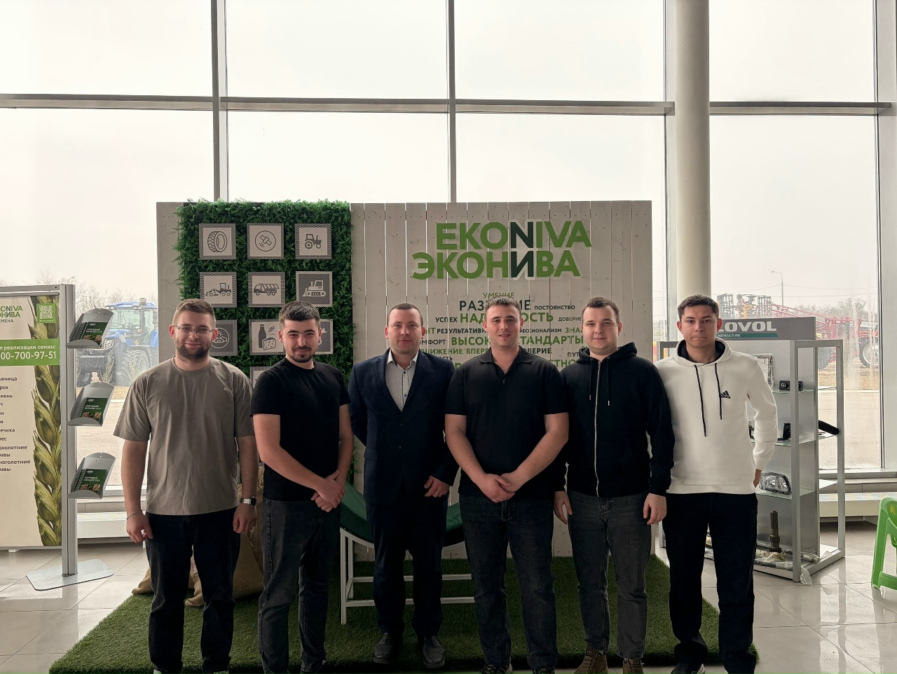 СТУДЕНТЫ ВГАУ ПОЗНАКОМИЛИСЬ С РАБОТОЙ СЕРВИСНОГО ЦЕНТРА «ЭКОНИВАТЕХНИКА-ХОЛДИНГ»