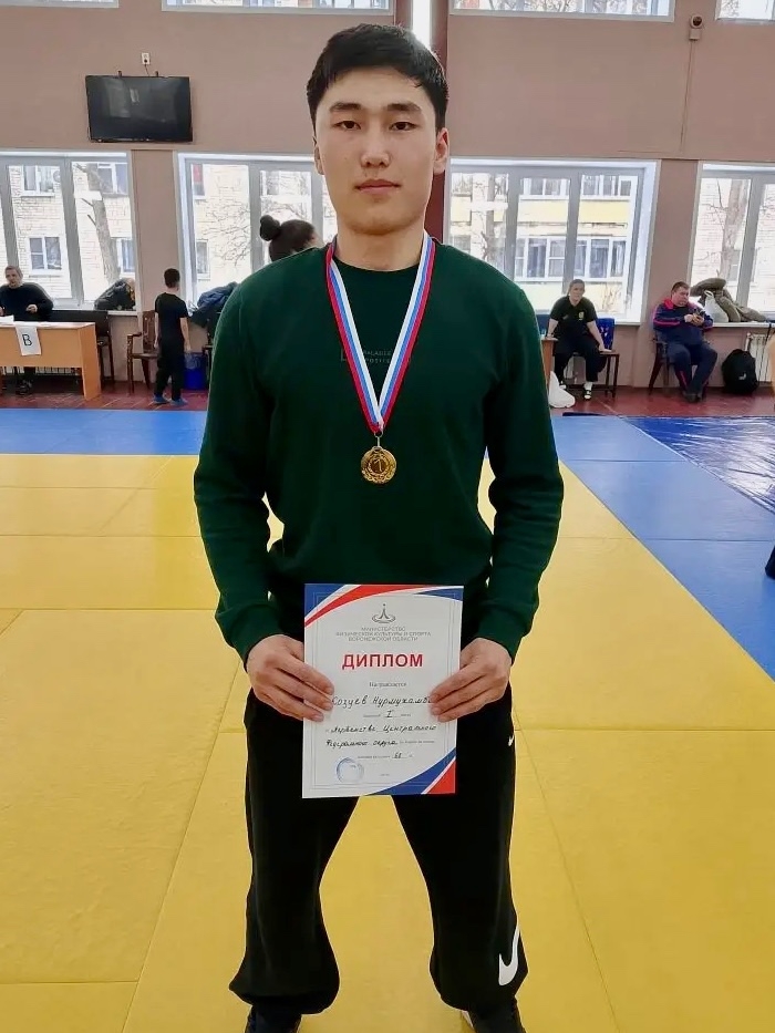 СИЛА, ХАРАКТЕР И ВОЛЯ К ПОБЕДЕ: ЗОЛОТО ЧЕМПИОНАТА ЦФО — У СТУДЕНТА ВГАУ