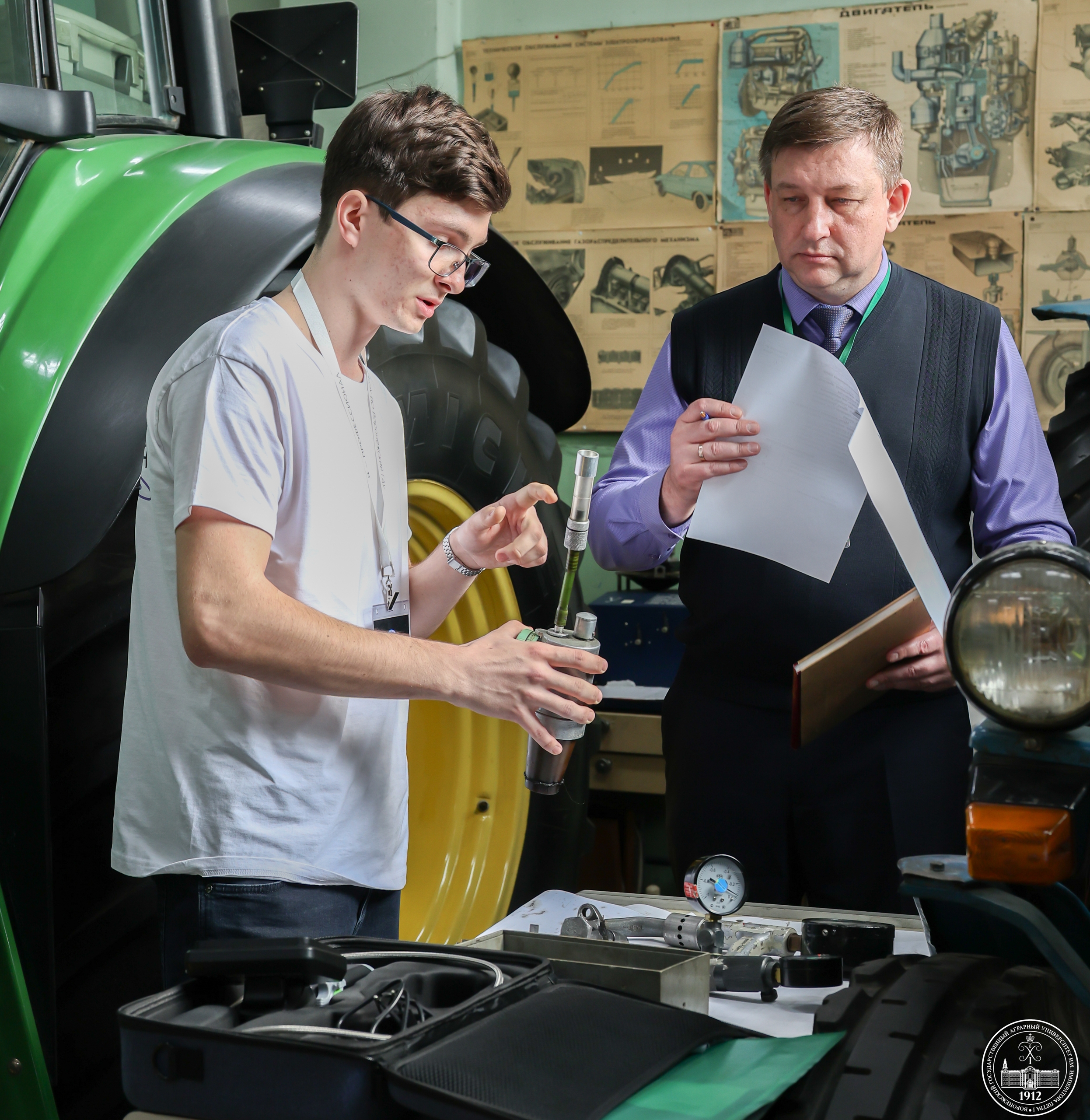 ВТОРОЙ ДЕНЬ ОЛИМПИАДЫ «Я – ПРОФЕССИОНАЛ»: ДЕФЕКТАЦИЯ ДВИГАТЕЛЕЙ, ПРОФЕССИОНАЛЬНЫЕ КОМПЕТЕНЦИИ И ВЗГЛЯД ИЗ ПЕРВЫХ УСТ