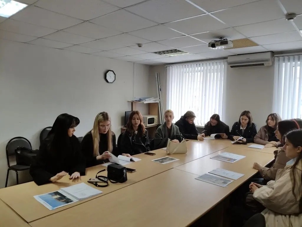 СТУДЕНТЫ-ЛАНДШАФТНЫЕ АРХИТЕКТОРЫ ВГАУ ПРОШЛИ ПРАКТИЧЕСКУЮ ПОДГОТОВКУ В АРХИТЕКТУРНО-ГРАДОСТРОИТЕЛЬНОМ ЦЕНТРЕ ВОРОНЕЖА