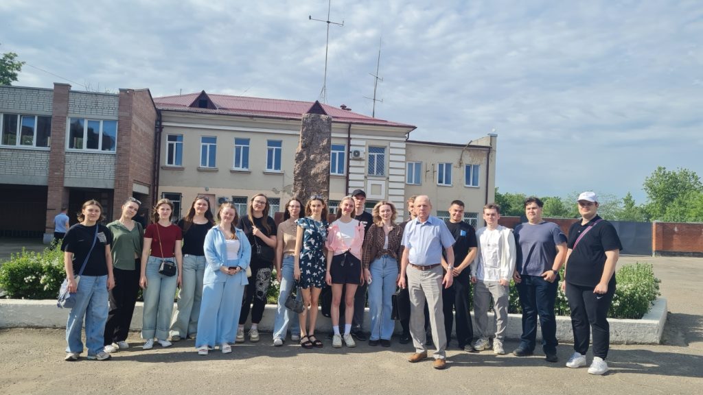 ВЫПУСК ОБУЧАЮЩИХСЯ АВТОШКОЛЫ
