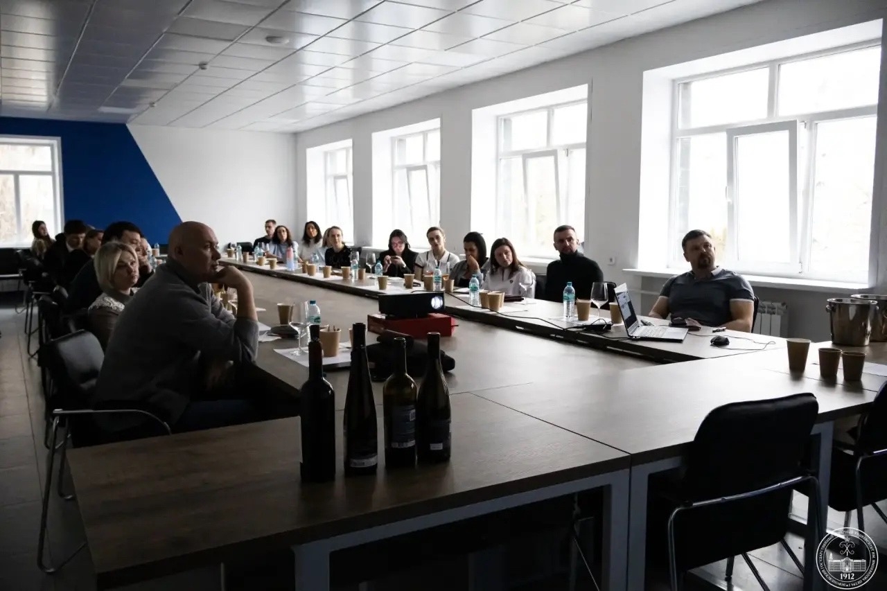 ВГАУ ВПЕРВЫЕ СТАЛ ПЛОЩАДКОЙ ОБРАЗОВАТЕЛЬНОГО ИНТЕНСИВА «РОССИЙСКОЕ ВИНО»