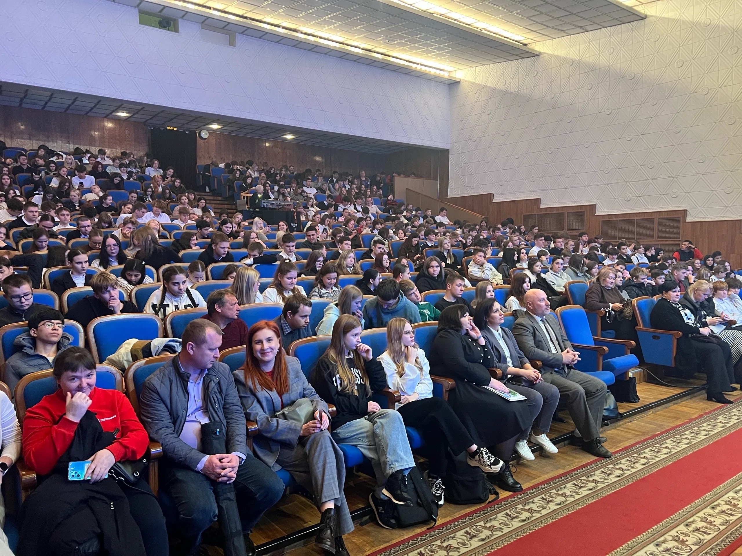 БУДУЩЕЕ АПК РЕГИОНА: БОЛЕЕ 400 ШКОЛЬНИКОВ ЛИСКИНСКОГО РАЙОНА УЗНАЛИ О ВОЗМОЖНОСТЯХ ОБУЧЕНИЯ И КАРЬЕРЫ В АГРАРНОЙ ОТРАСЛИ